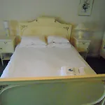 Guest house The White Swan 3*