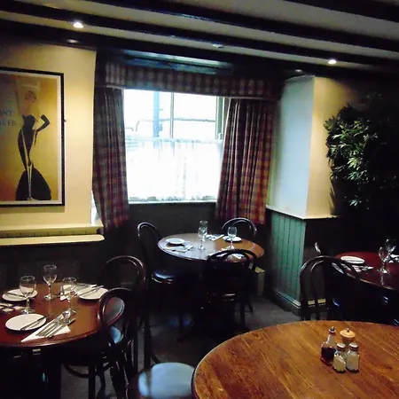 Πανσιόν The White Swan Middleham
