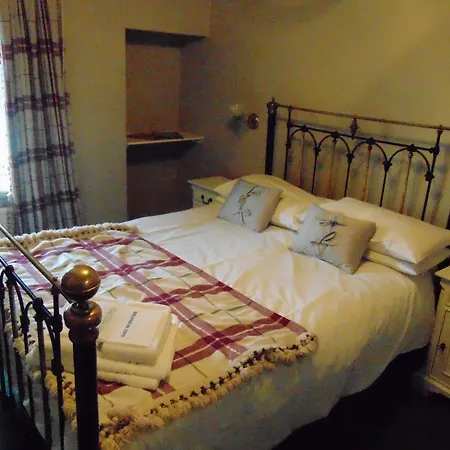 The White Swan Pensión